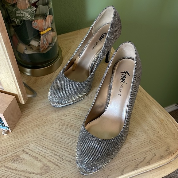 Silver and Gold Glitter High Heels - Picture 2 of 5